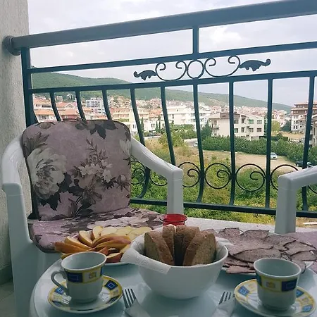 Daire Sun House Saint Vlas *